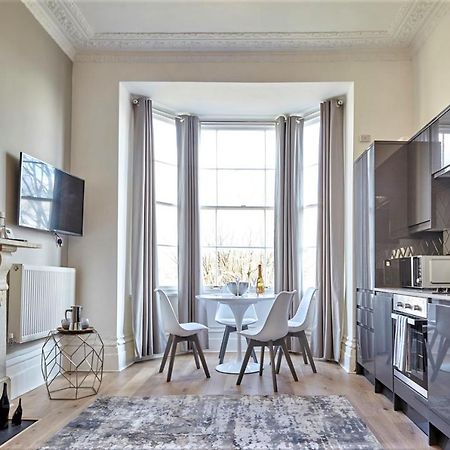 Dover Place - Your Apartment บริสตอล ภายนอก รูปภาพ